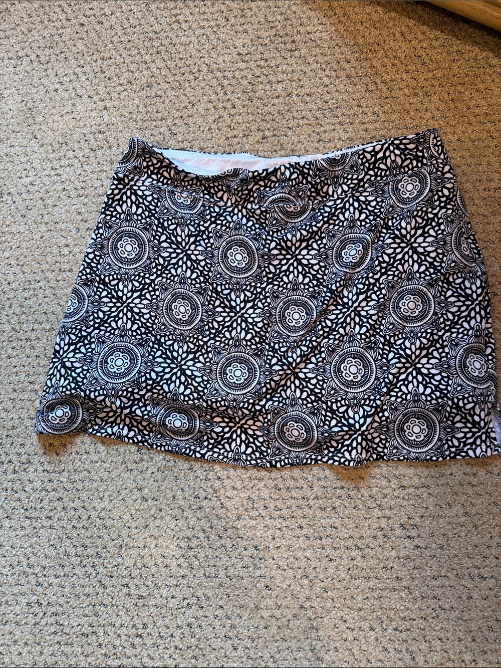 Black and White Patterned Women’s Skort